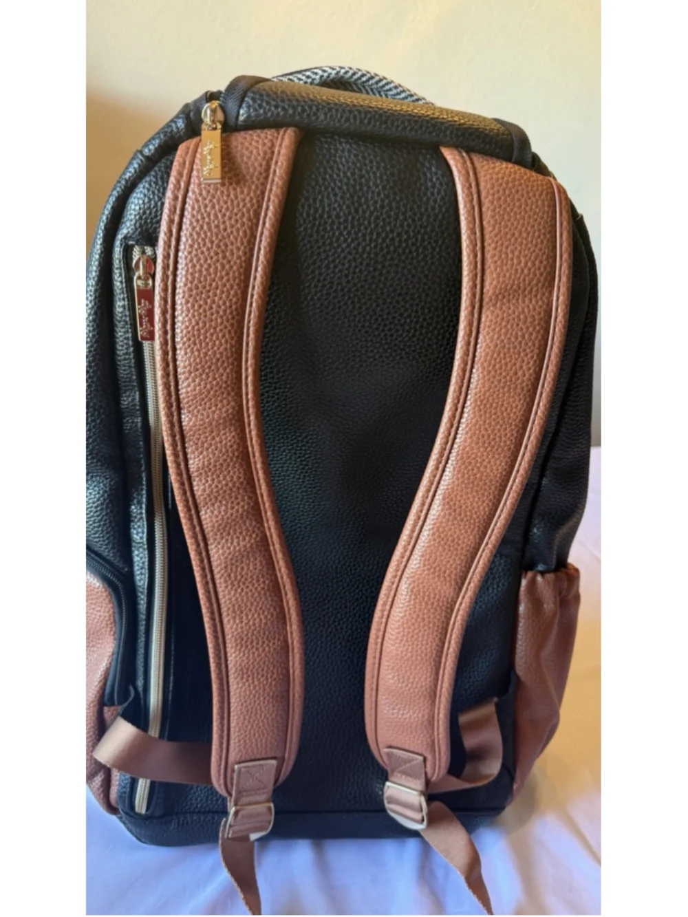 Itzy Ritzy Diaper Bag Large Boss Backpack Bottle Pocket Herringbone Coffee Cream